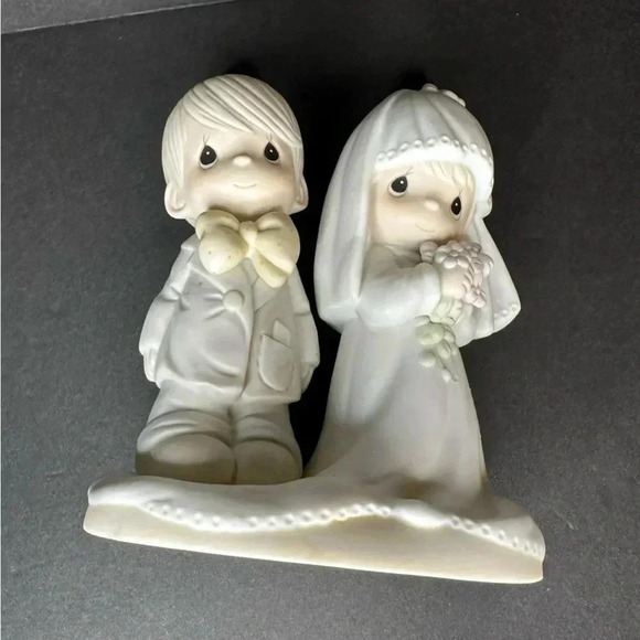 1 Precious Moments The Lord Bless You and Keep You Wedding Bride & Groom - Picture 5 of 11